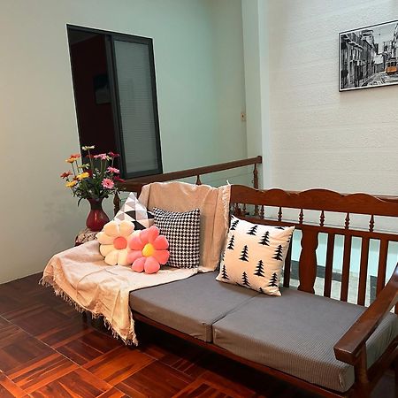 Nang Homestay Туй Хоа Екстериор снимка